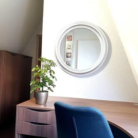 Hautnah Erleben - Schoene Maisonette 2og * Rostock