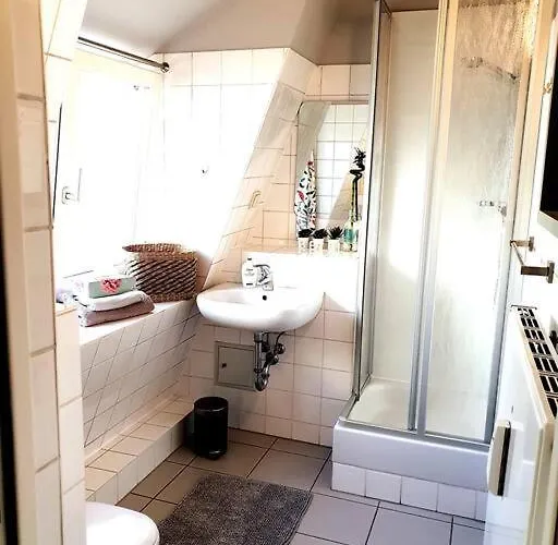Hautnah Erleben - Schöne Maisonette 2og