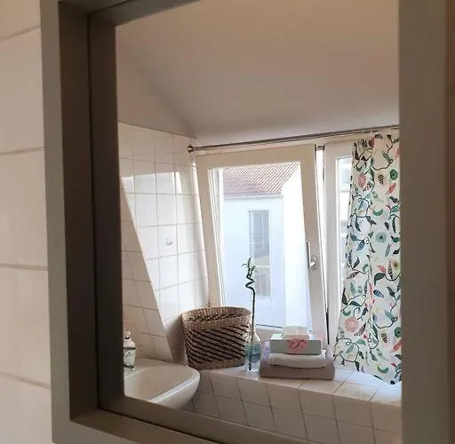 Hautnah Erleben - Schöne Maisonette 2og Rostock